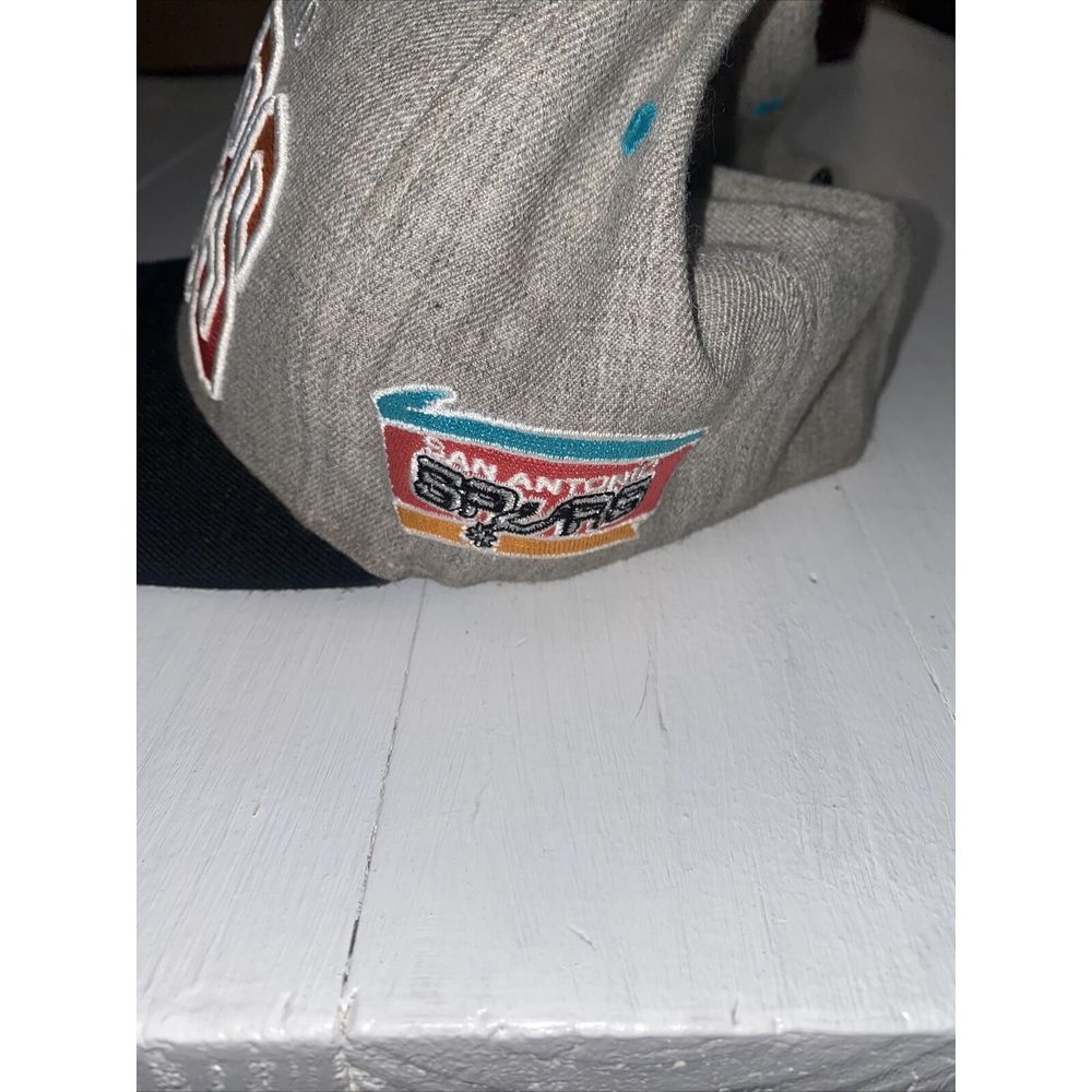 Mitchell & Ness San‎ Antonio Spurs NBA Snapback Hat Cap Hardwood Classics Cap - Picture 2 of 4